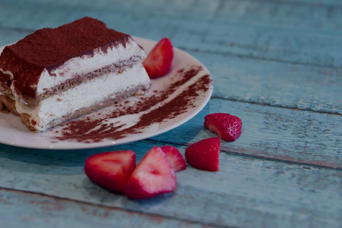 Tiramisu mit Erdbeeren